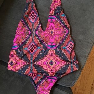 Billabong one piece bathing suit